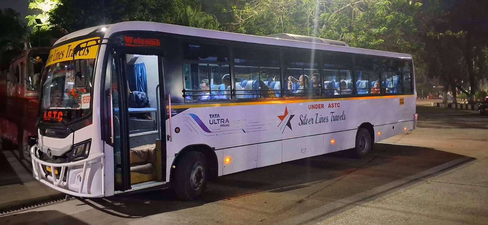 Tata Ultra Prime 40 Seater coach – photo 1