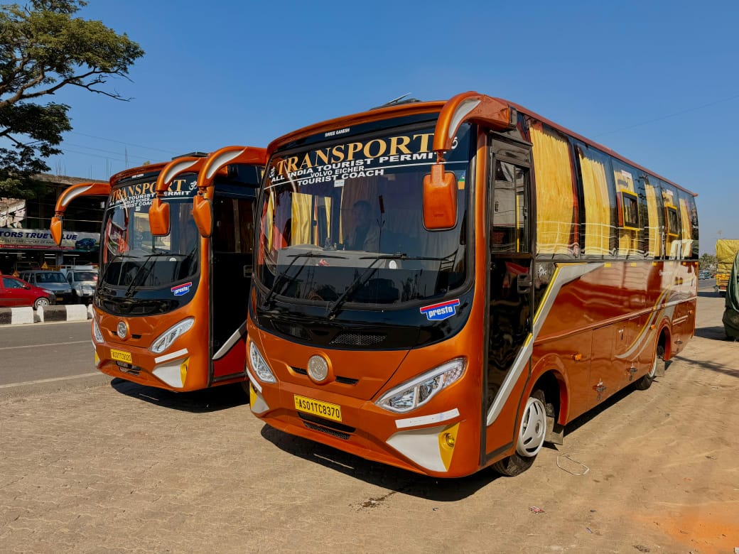 Volvo Eicher 22 Seater coach – photo 1